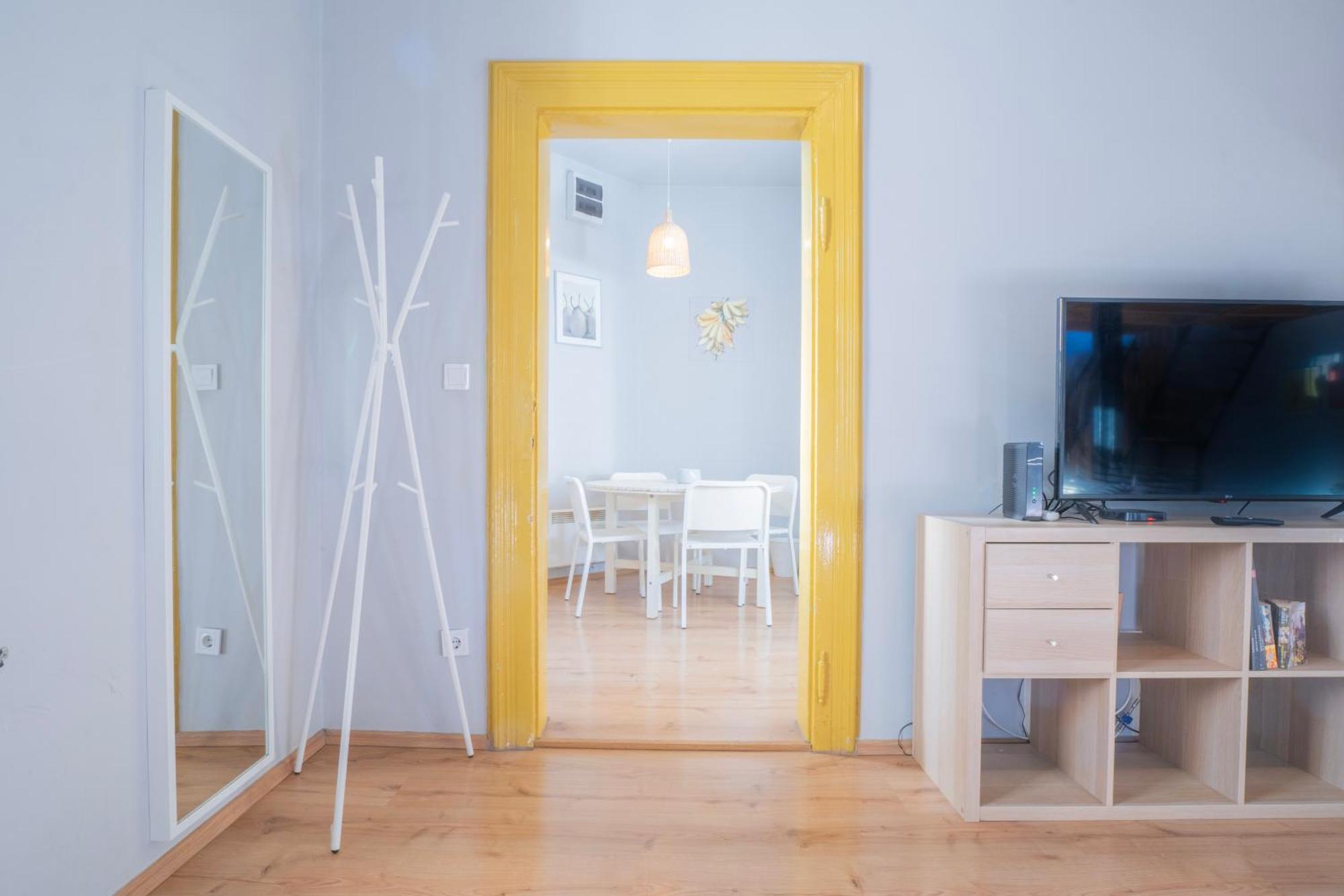 Klau10 Studio Apartment In Party District. بودابست المظهر الخارجي الصورة